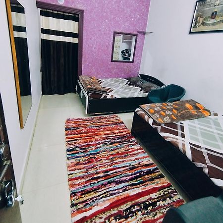 Kalpeshwar Homestay อุจเจน ภายนอก รูปภาพ
