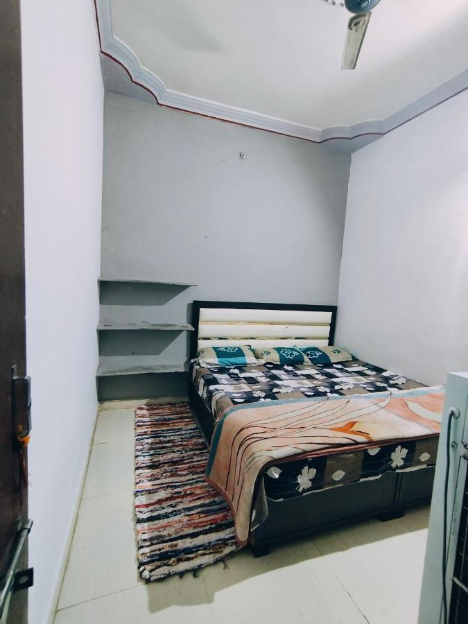 Kalpeshwar Homestay อุจเจน ภายนอก รูปภาพ