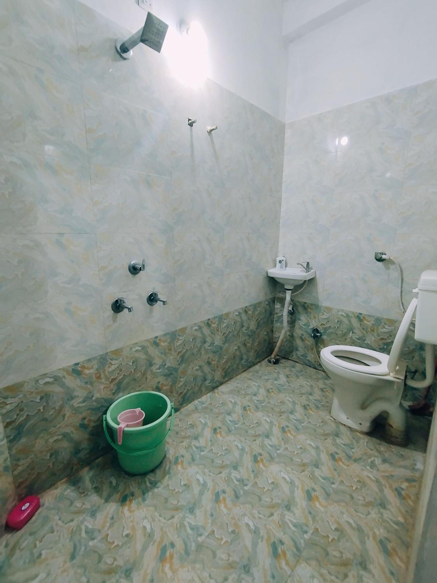 Kalpeshwar Homestay อุจเจน ภายนอก รูปภาพ