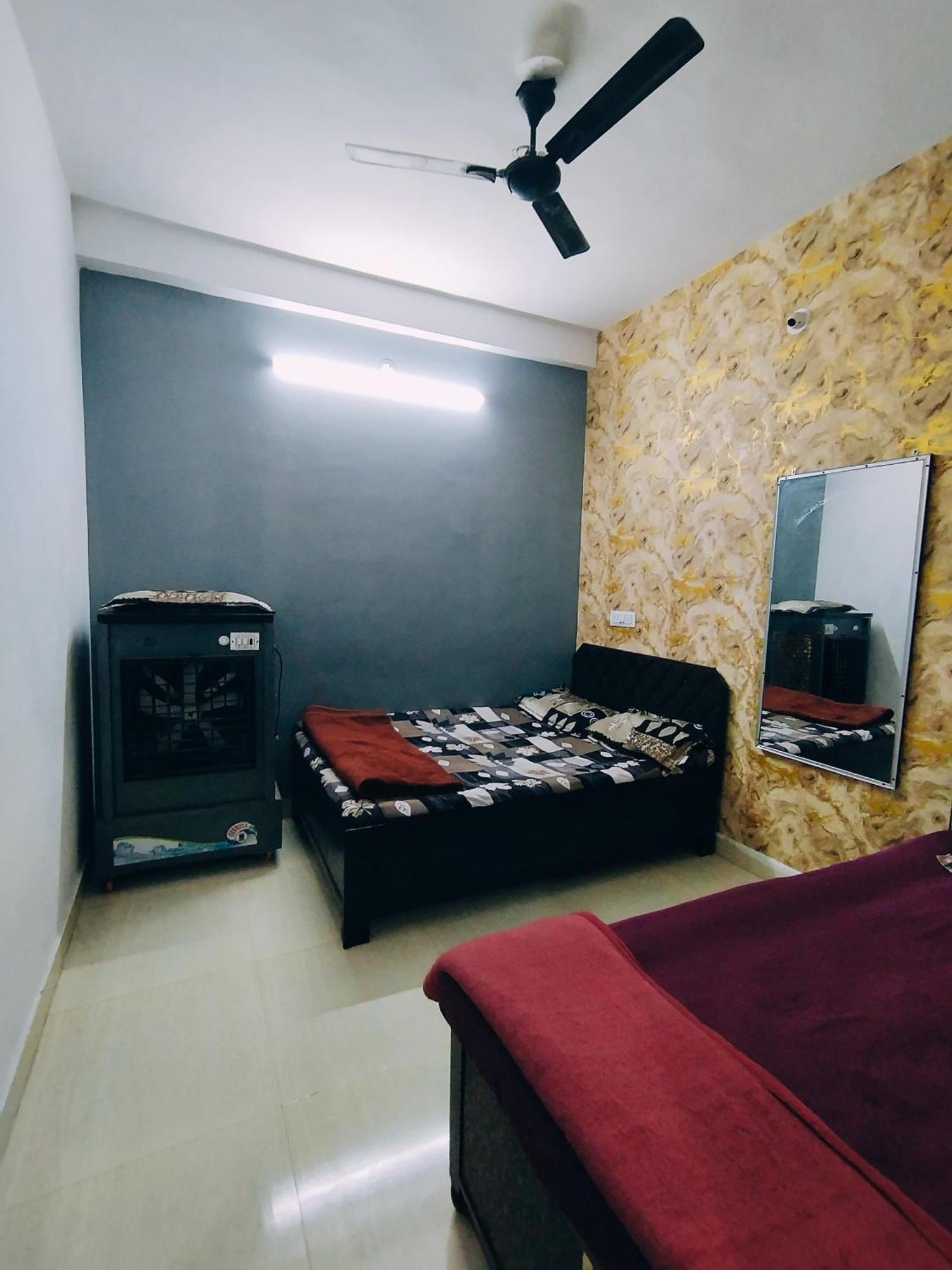 Kalpeshwar Homestay อุจเจน ห้อง รูปภาพ